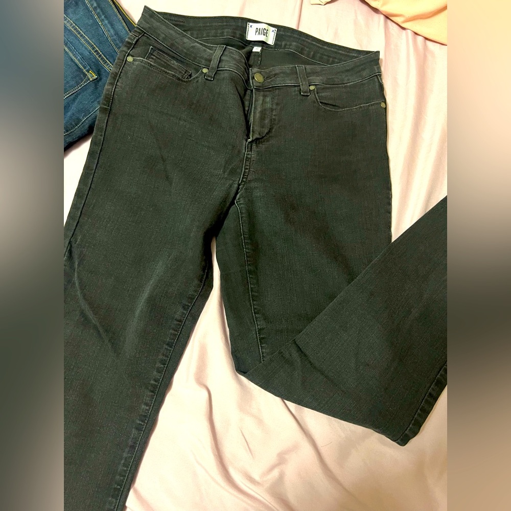 Paige style: verdugo ankle distressed at ankle good condition worn